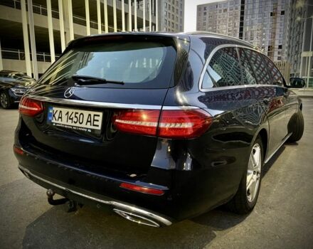 Синій Мерседес 220, об'ємом двигуна 2 л та пробігом 333 тис. км за 16990 $, фото 6 на Automoto.ua