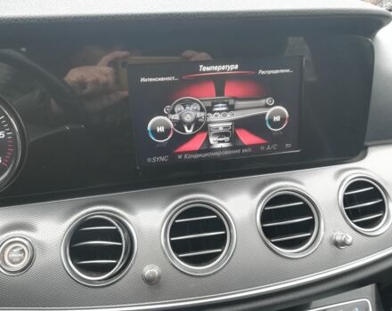 Синій Мерседес 220, об'ємом двигуна 2 л та пробігом 333 тис. км за 16990 $, фото 8 на Automoto.ua