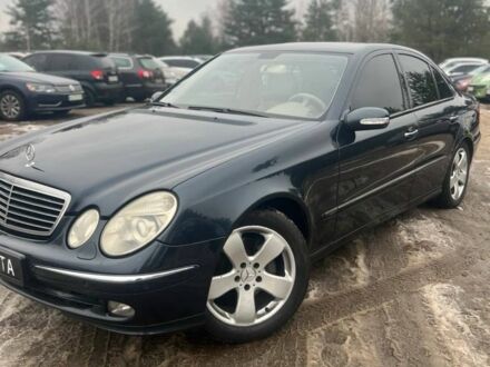 Синий Мерседес 220, объемом двигателя 3.2 л и пробегом 3 тыс. км за 4500 $, фото 1 на Automoto.ua