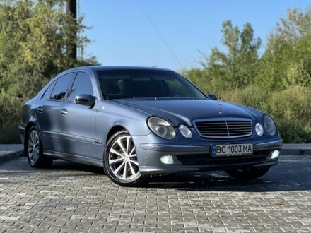 Синий Мерседес 220, объемом двигателя 2.2 л и пробегом 460 тыс. км за 6499 $, фото 1 на Automoto.ua