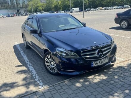 Синій Мерседес 220, об'ємом двигуна 2.2 л та пробігом 179 тис. км за 17000 $, фото 1 на Automoto.ua