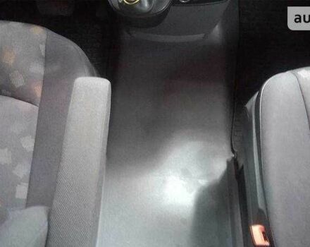 Зеленый Мерседес 220, объемом двигателя 2.2 л и пробегом 400 тыс. км за 11500 $, фото 3 на Automoto.ua