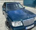 Зеленый Мерседес 220, объемом двигателя 2.2 л и пробегом 490 тыс. км за 3100 $, фото 8 на Automoto.ua