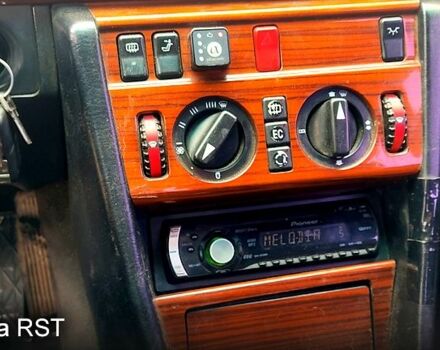 Зелений Мерседес 220, об'ємом двигуна 2.2 л та пробігом 380 тис. км за 2499 $, фото 12 на Automoto.ua