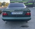 Зеленый Мерседес 220, объемом двигателя 2.2 л и пробегом 460 тыс. км за 2600 $, фото 1 на Automoto.ua