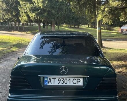 Зелений Мерседес 220, об'ємом двигуна 2.2 л та пробігом 419 тис. км за 2850 $, фото 8 на Automoto.ua