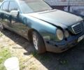 Зелений Мерседес 220, об'ємом двигуна 2.2 л та пробігом 2 тис. км за 1800 $, фото 1 на Automoto.ua