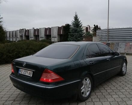 Зеленый Мерседес 220, объемом двигателя 3.5 л и пробегом 300 тыс. км за 6700 $, фото 2 на Automoto.ua