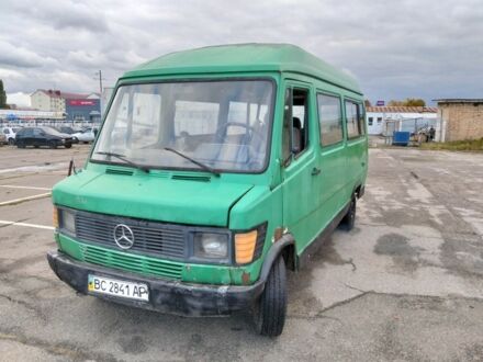 Зеленый Мерседес 220, объемом двигателя 0 л и пробегом 266 тыс. км за 799 $, фото 1 на Automoto.ua