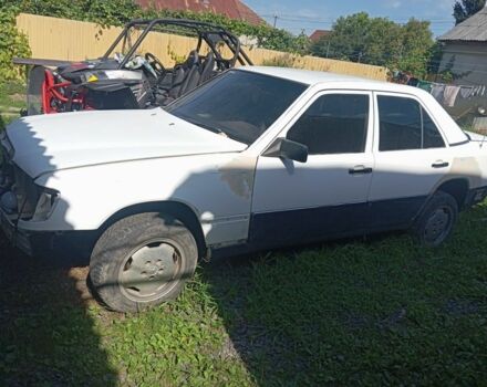 Білий Мерседес 230, об'ємом двигуна 1 л та пробігом 20 тис. км за 1000 $, фото 4 на Automoto.ua