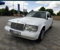 Белый Мерседес 230, объемом двигателя 2.3 л и пробегом 3 тыс. км за 2000 $, фото 1 на Automoto.ua
