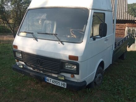 Мерседес 230 1986 в Косове на Automoto.ua Белый Мерседес 230, объемом двигателя 2 л и пробегом 100 тыс. км за 4000 $, фото 1 на Automoto.ua