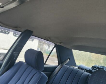 Бежевий Мерседес 230, об'ємом двигуна 2.3 л та пробігом 3 тис. км за 1800 $, фото 7 на Automoto.ua