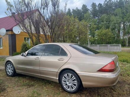 Бежевий Мерседес 230, об'ємом двигуна 3.7 л та пробігом 290 тис. км за 4800 $, фото 1 на Automoto.ua