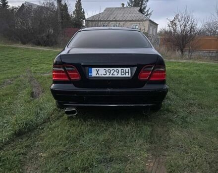 Черный Мерседес 230, объемом двигателя 2.3 л и пробегом 2 тыс. км за 2100 $, фото 3 на Automoto.ua