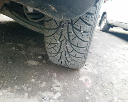 Черный Мерседес 230, объемом двигателя 2 л и пробегом 350 тыс. км за 5216 $, фото 9 на Automoto.ua