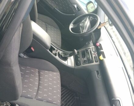 Черный Мерседес 230, объемом двигателя 2 л и пробегом 350 тыс. км за 5216 $, фото 8 на Automoto.ua