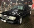 Черный Мерседес 230, объемом двигателя 2.3 л и пробегом 250 тыс. км за 2362 $, фото 1 на Automoto.ua
