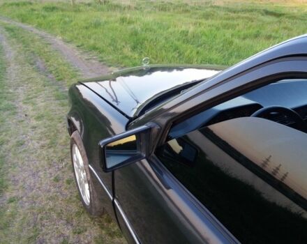 Черный Мерседес 230, объемом двигателя 2 л и пробегом 400 тыс. км за 1800 $, фото 3 на Automoto.ua