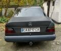 Чорний Мерседес 230, об'ємом двигуна 2.3 л та пробігом 508 тис. км за 1198 $, фото 4 на Automoto.ua