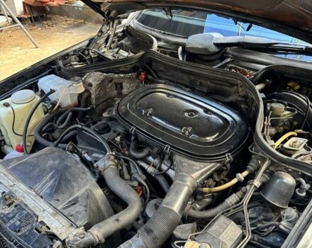 Черный Мерседес 230, объемом двигателя 2.3 л и пробегом 500 тыс. км за 1750 $, фото 7 на Automoto.ua