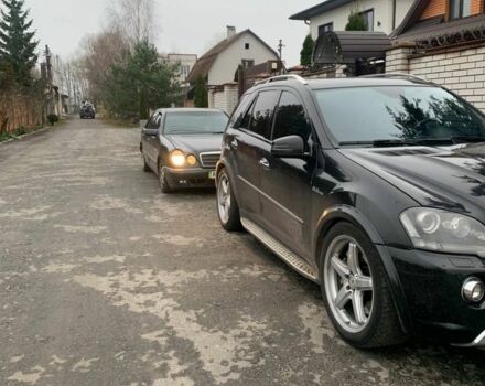 Черный Мерседес 230, объемом двигателя 2.3 л и пробегом 3 тыс. км за 2150 $, фото 2 на Automoto.ua