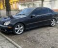Черный Мерседес 230, объемом двигателя 1.8 л и пробегом 358 тыс. км за 2907 $, фото 1 на Automoto.ua