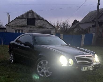 Черный Мерседес 230, объемом двигателя 2.3 л и пробегом 2 тыс. км за 2100 $, фото 1 на Automoto.ua
