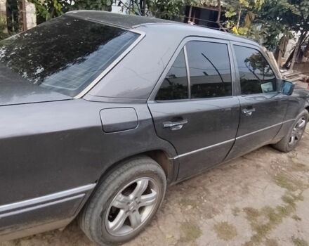 Фіолетовий Мерседес 230, об'ємом двигуна 2.3 л та пробігом 3 тис. км за 3363 $, фото 3 на Automoto.ua