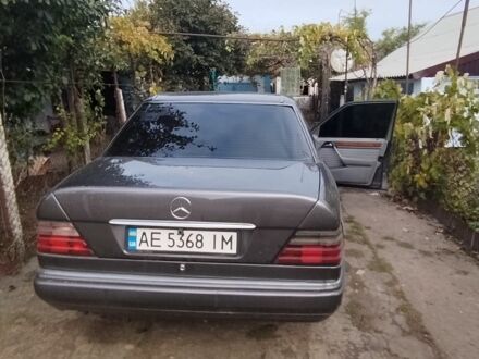 Фіолетовий Мерседес 230, об'ємом двигуна 2.3 л та пробігом 3 тис. км за 3363 $, фото 1 на Automoto.ua