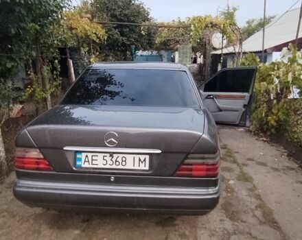 Фиолетовый Мерседес 230, объемом двигателя 2.3 л и пробегом 3 тыс. км за 3363 $, фото 1 на Automoto.ua