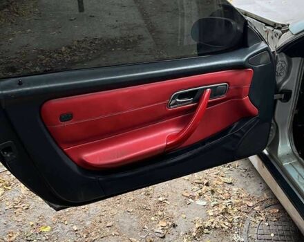 Серый Мерседес 230, объемом двигателя 2.3 л и пробегом 180 тыс. км за 2500 $, фото 3 на Automoto.ua