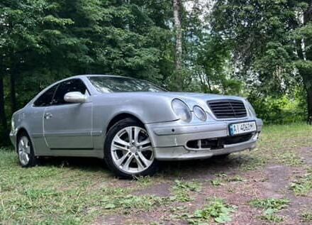 Серый Мерседес 230, объемом двигателя 2.3 л и пробегом 100 тыс. км за 1000 $, фото 3 на Automoto.ua