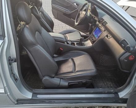 Серый Мерседес 230, объемом двигателя 2.3 л и пробегом 162 тыс. км за 4250 $, фото 10 на Automoto.ua