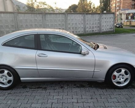 Серый Мерседес 230, объемом двигателя 2.3 л и пробегом 162 тыс. км за 4250 $, фото 2 на Automoto.ua