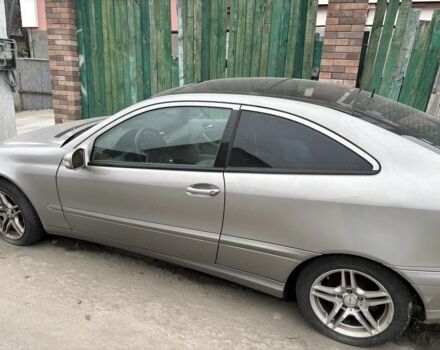 Сірий Мерседес 230, об'ємом двигуна 1.8 л та пробігом 200 тис. км за 3100 $, фото 2 на Automoto.ua