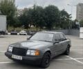 Сірий Мерседес 230, об'ємом двигуна 2.3 л та пробігом 333 тис. км за 1300 $, фото 1 на Automoto.ua