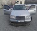Сірий Мерседес 230, об'ємом двигуна 2.3 л та пробігом 300 тис. км за 2300 $, фото 1 на Automoto.ua