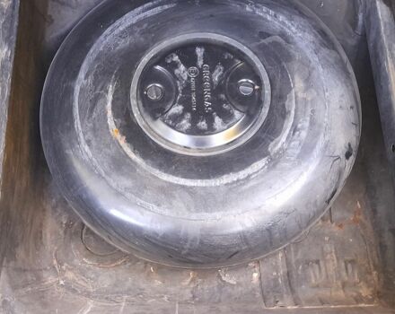 Серый Мерседес 230, объемом двигателя 2.3 л и пробегом 374 тыс. км за 1300 $, фото 12 на Automoto.ua