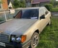 Сірий Мерседес 230, об'ємом двигуна 2.3 л та пробігом 3 тис. км за 900 $, фото 3 на Automoto.ua