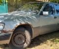 Серый Мерседес 230, объемом двигателя 2.3 л и пробегом 374 тыс. км за 1300 $, фото 10 на Automoto.ua