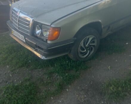 Серый Мерседес 230, объемом двигателя 2.3 л и пробегом 2 тыс. км за 700 $, фото 5 на Automoto.ua