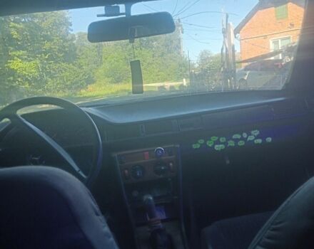 Серый Мерседес 230, объемом двигателя 2.3 л и пробегом 2 тыс. км за 700 $, фото 2 на Automoto.ua