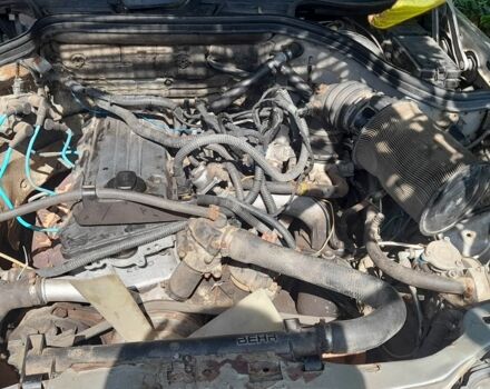 Серый Мерседес 230, объемом двигателя 2.3 л и пробегом 374 тыс. км за 1300 $, фото 3 на Automoto.ua