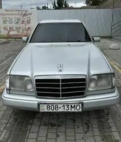 Сірий Мерседес 230, об'ємом двигуна 2.3 л та пробігом 366 тис. км за 909 $, фото 3 на Automoto.ua