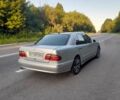 Серый Мерседес 230, объемом двигателя 2.3 л и пробегом 500 тыс. км за 2150 $, фото 5 на Automoto.ua