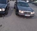 Сірий Мерседес 230, об'ємом двигуна 2.3 л та пробігом 270 тис. км за 3500 $, фото 1 на Automoto.ua