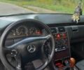 Серый Мерседес 230, объемом двигателя 2.3 л и пробегом 500 тыс. км за 2150 $, фото 14 на Automoto.ua