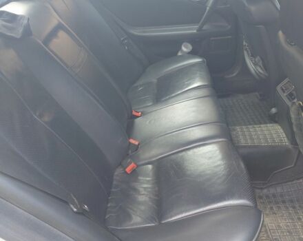 Серый Мерседес 230, объемом двигателя 2.3 л и пробегом 327 тыс. км за 2300 $, фото 7 на Automoto.ua