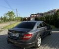 Сірий Мерседес 230, об'ємом двигуна 2.5 л та пробігом 175 тис. км за 8301 $, фото 1 на Automoto.ua